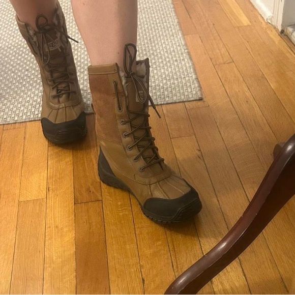 UGG Brown and Black Winter Boots - Picture 2 of 6